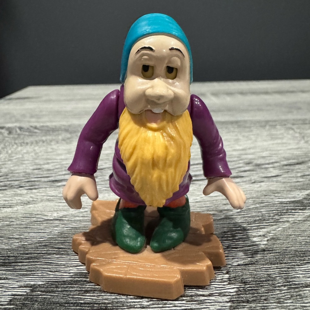 McDonald’s | Snow White and the Seven Dwarfs: Sleepy (1992) - Happy Meal Toy